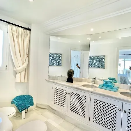 Apartment Del Mar Beachfront - Eaw Homes