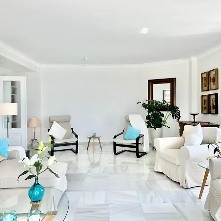 Del Mar Beachfront - Eaw Homes Apartment Marbella